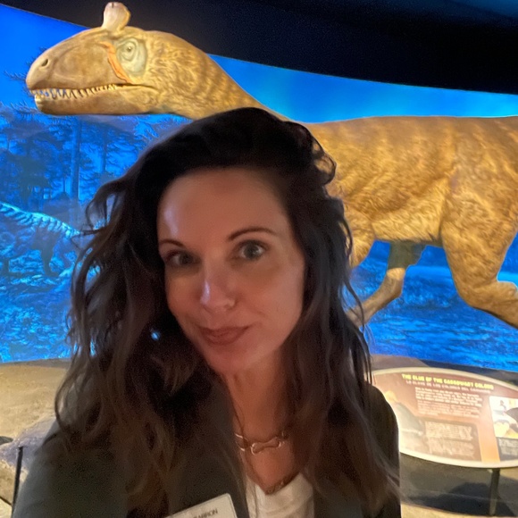 Meet your Posher, J - Picture 1 of 2